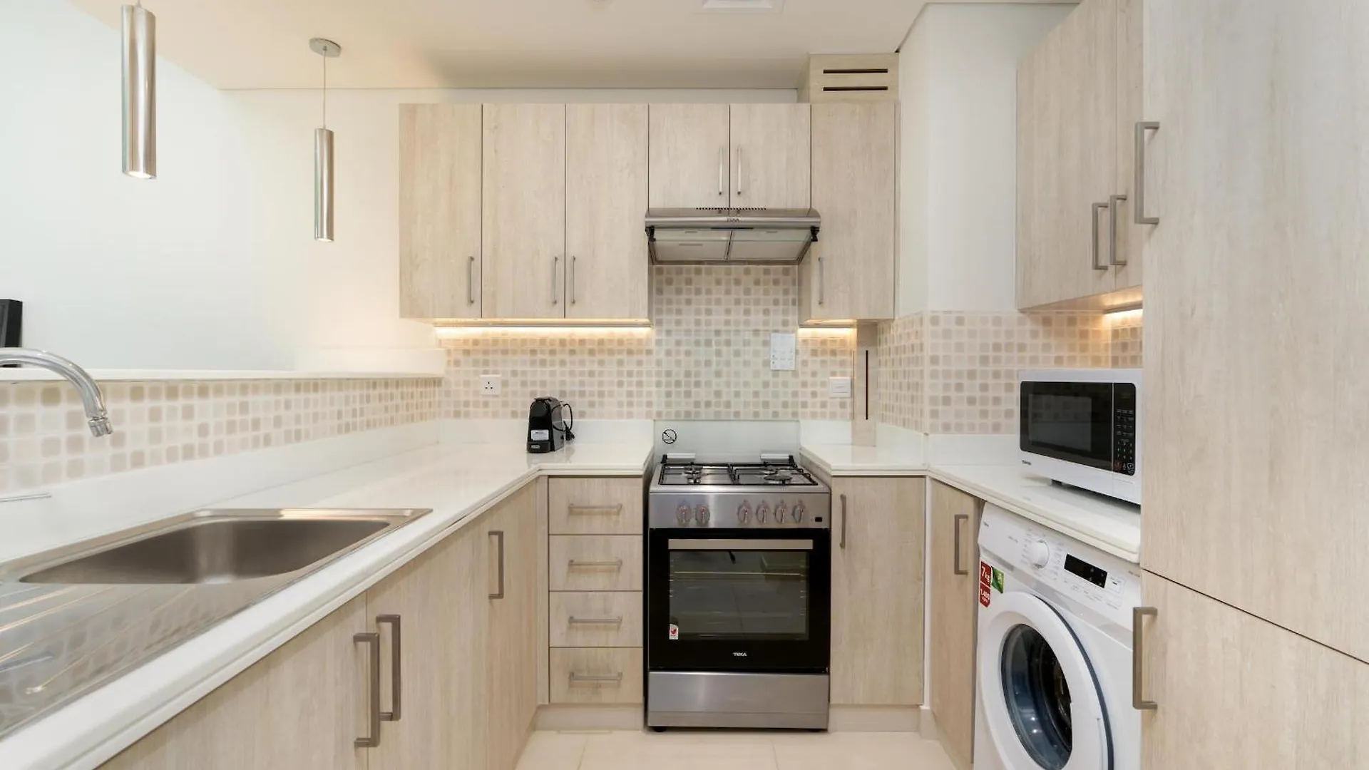 Palm Jumeirah - 1Br - Private Beach - Cityapartmentstay Dubai
